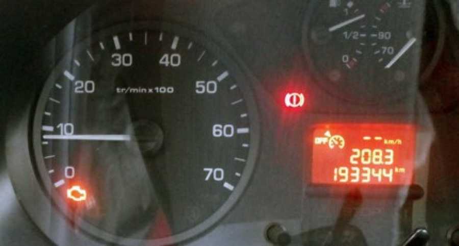 Why is your toyota check engine light on?