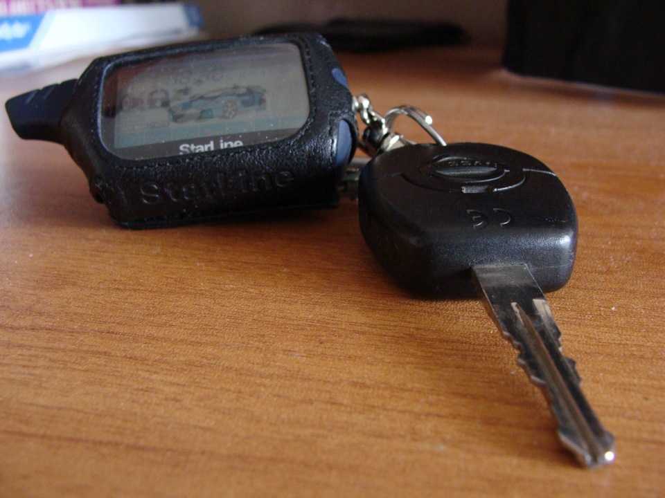 Как зарядить ключ от бмв. бесконтактный ключ. открываем дверь бмв и мини, если разрядилась батарея в ключе
