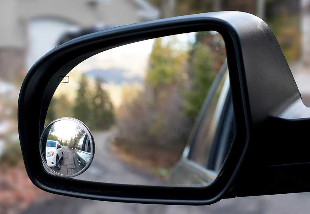 Как правильно настроить зеркала заднего вида в машине