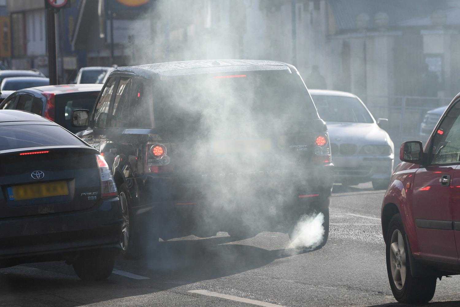 Опасность выхлопных газов автомобилей