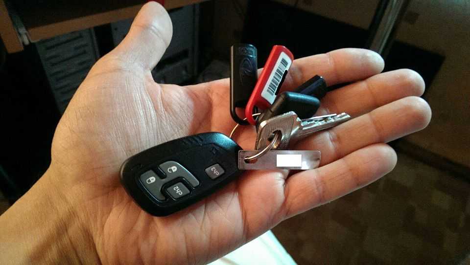 Потерял ключи от машины: что делать и кому звонить в такой ситуации?