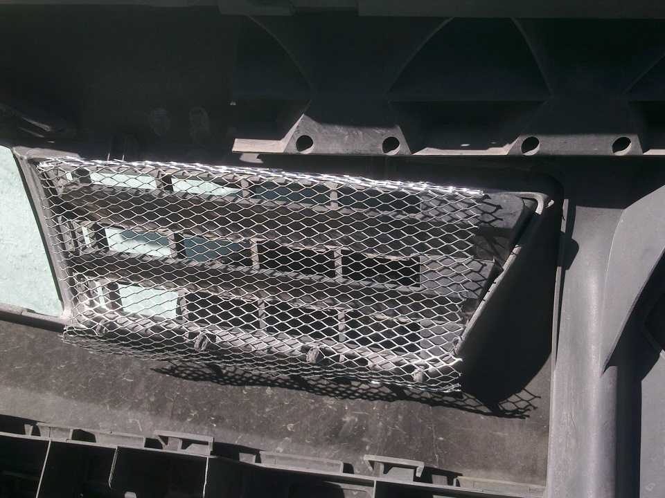 Защитная сетка на решетку радиатора. ставить или нет?