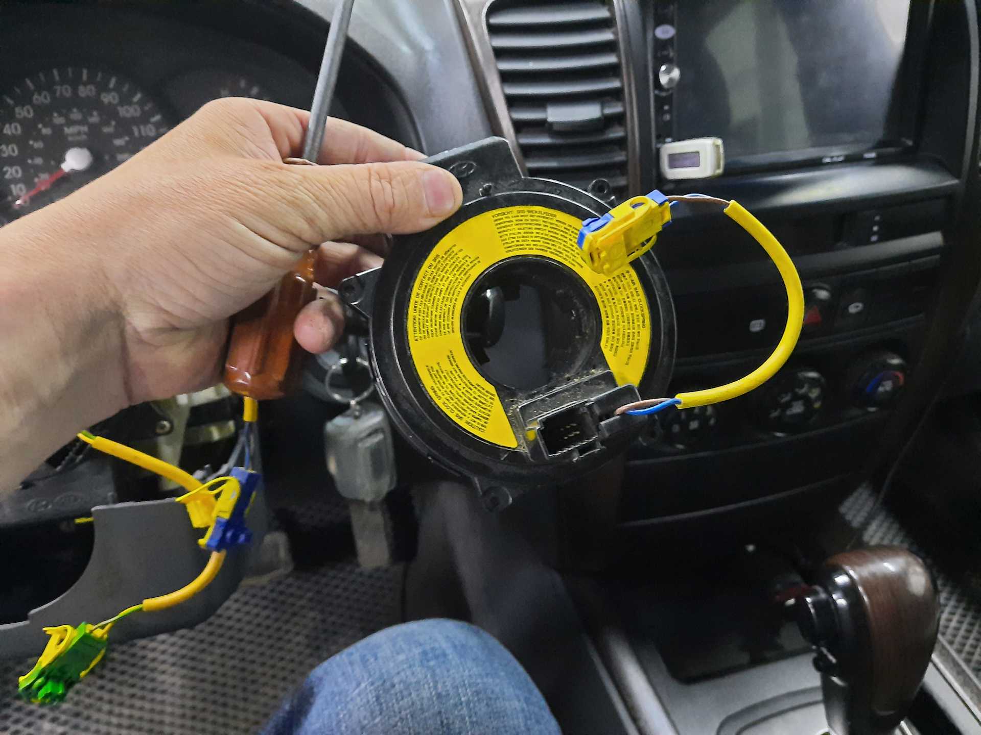 Горит лампочка подушки безопасности: неисправности airbag. hyundai airbag light руководство по поиску и устранению неисправностей