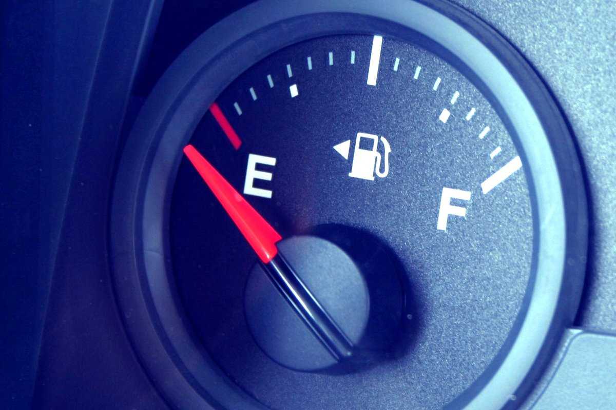 Что будет с машиной если на ходу закончится бензин | автоприбамбас.com