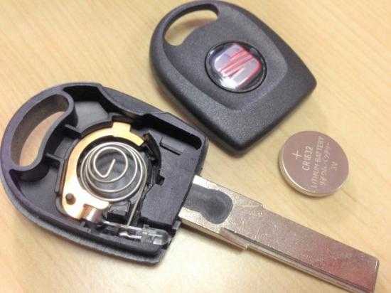 Замена батарейки в ключе – авто-ключи.ру