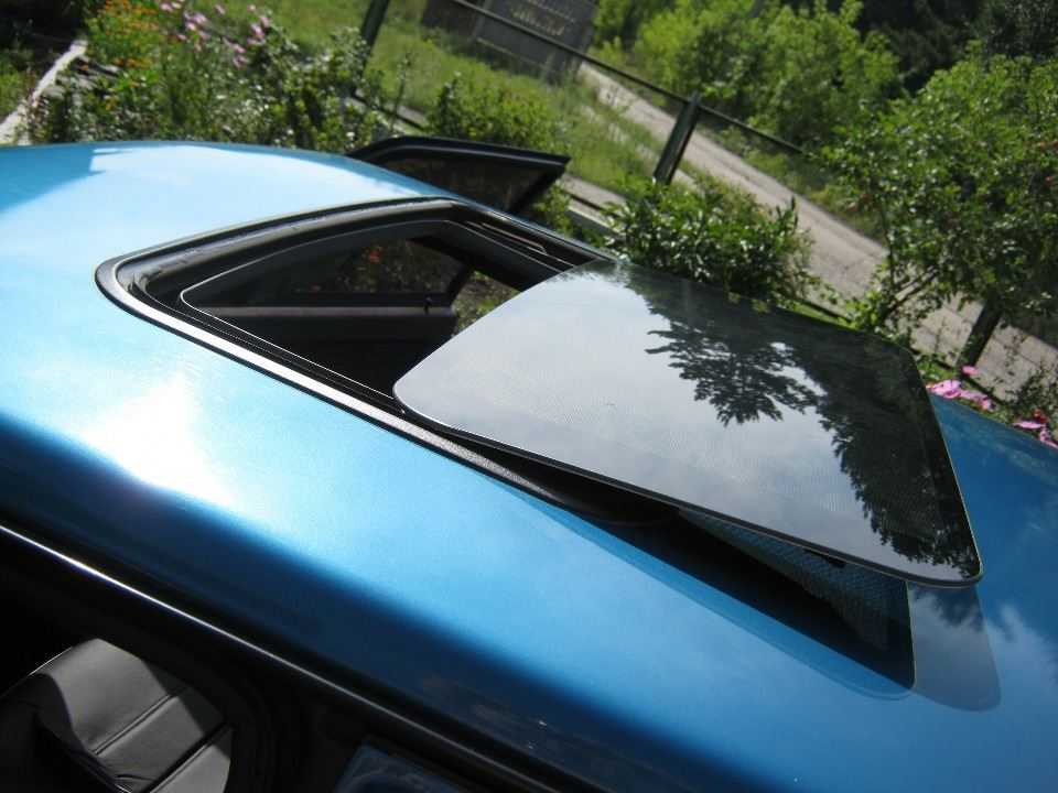 Устанавливаем люк на крышу авто — auto-self.ru