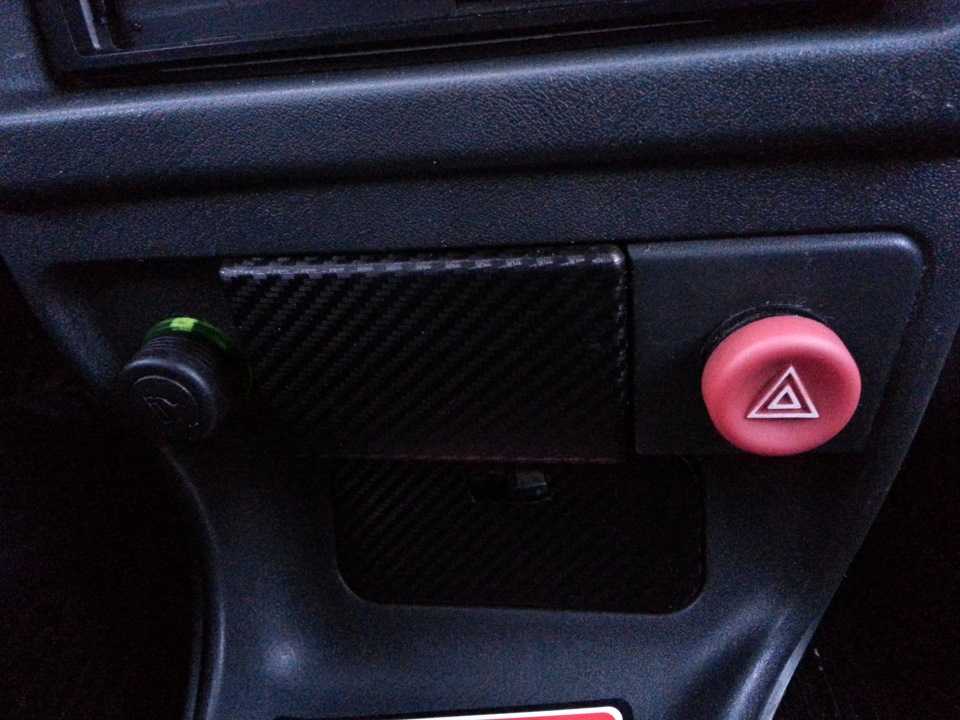 Горит кнопка аварийки при закрытом авто бмв • как разблокировать автомобиль