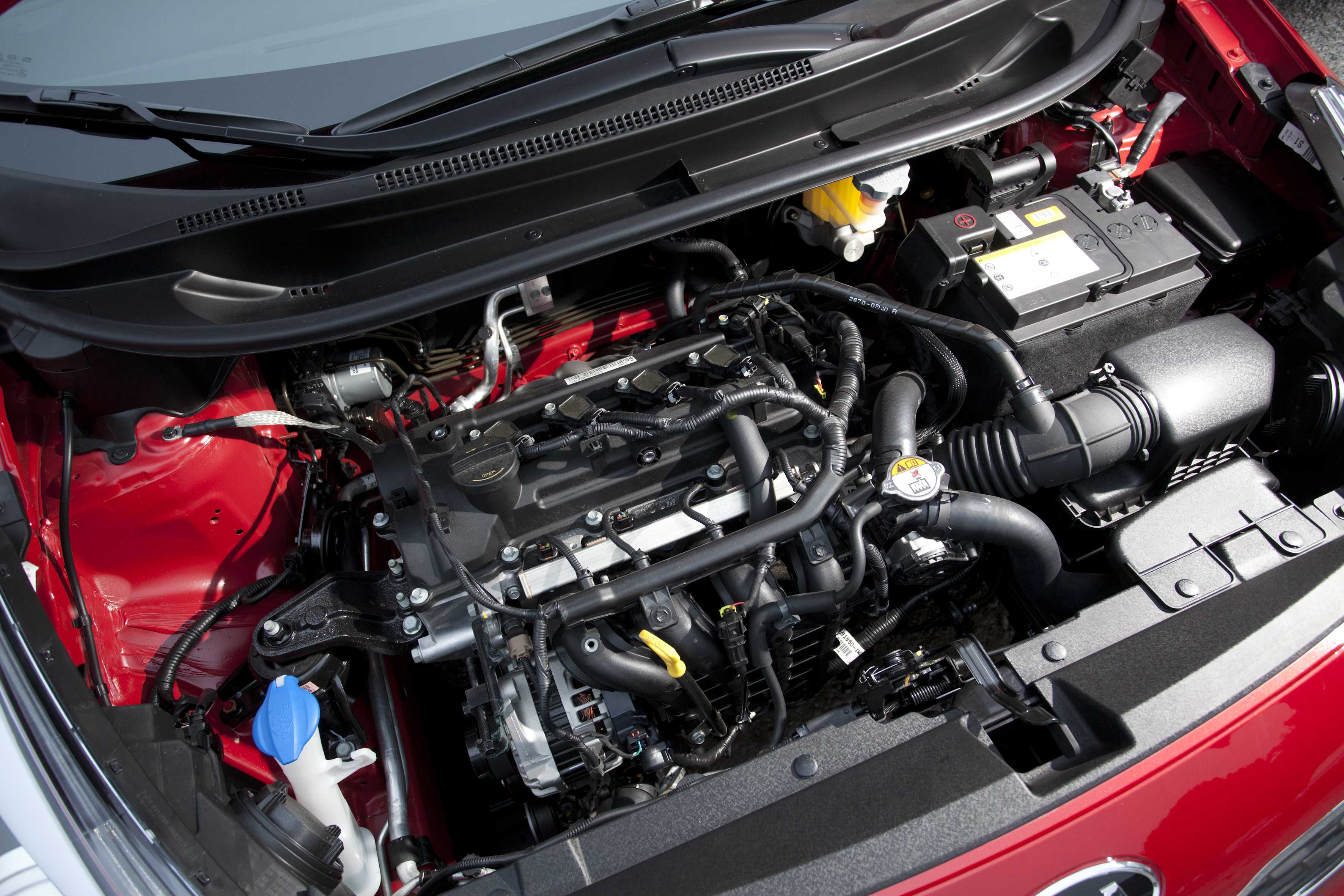Многие автомобили Hyundai и Kia, оснащенные двигателями Theta II 2,0 л с турбонаддувом и 2,4 л, могут заметить металлическую стружку в моторном масле В этой статье вы найдете подробности об этой проблеме Как проверить, есть ли в вашем масле металлические