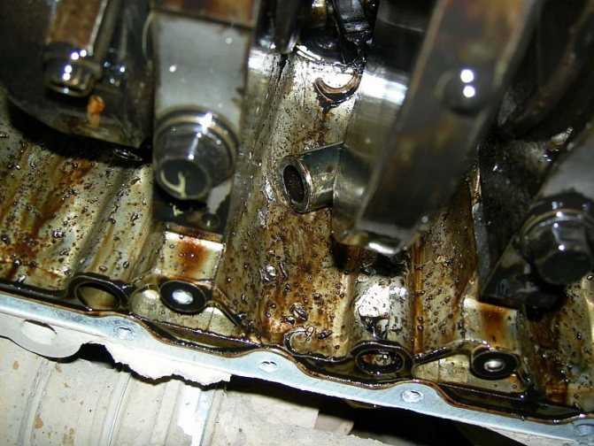 Возможна ли работа двигателя без масла Почему на выставочном стенде мотор работает длительное время без видимых дефектов и разрушений