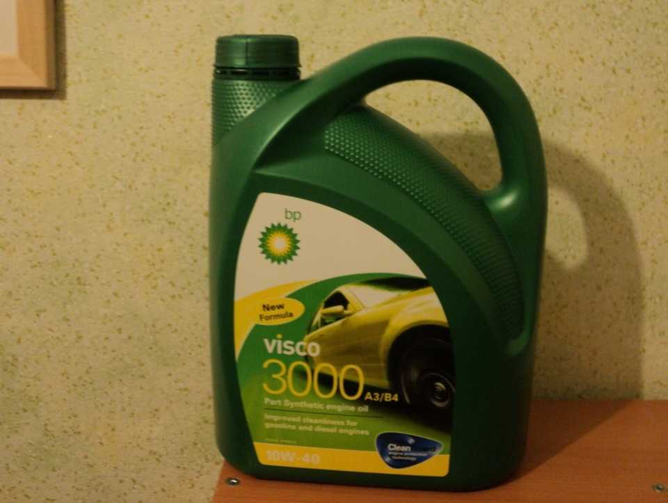 BP Visco 3000 10W 40, масло полусинтетическое, моторное Технические параметры Преимущества использования Анализ свойств смазки: SAE, API, ACEA