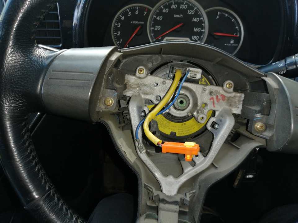 Почему загорается лампочка airbag, причины неисправности srs, способы устранения - полезные статьи на автодромо