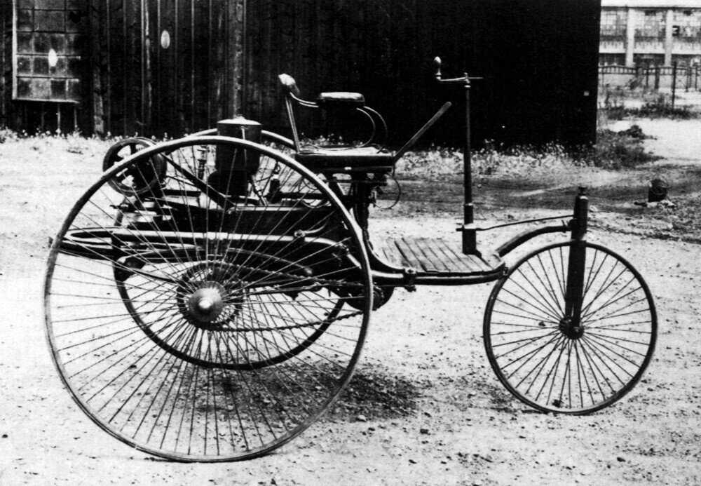 Первые автомобили: от игрушки для китайского императора до трёхколёсного экипажа карла бенца — этот вид транспорта навсегда изменил жизнь людей