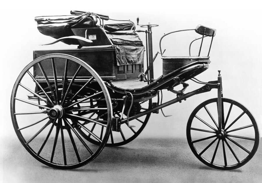 Какими были самые первые автомобили в мире